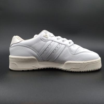 Adidas Rivalry blanche taille 39 1/3